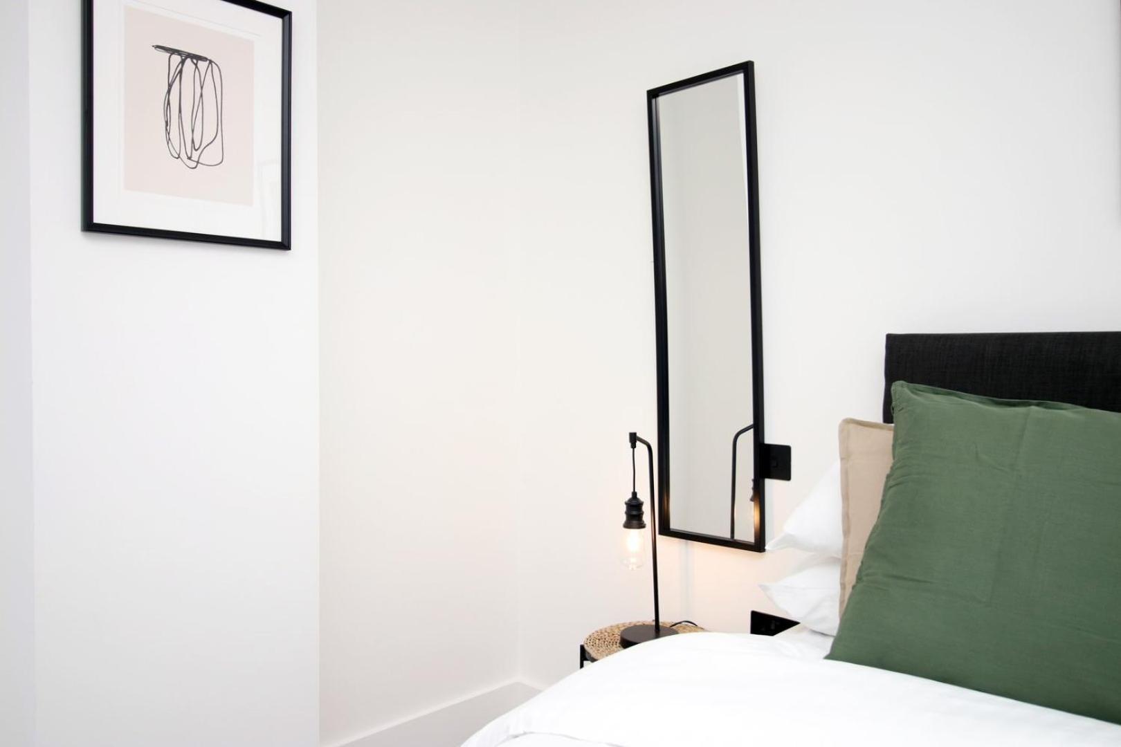 סווינדון 2 Bedroom With Free Parking מראה חיצוני תמונה